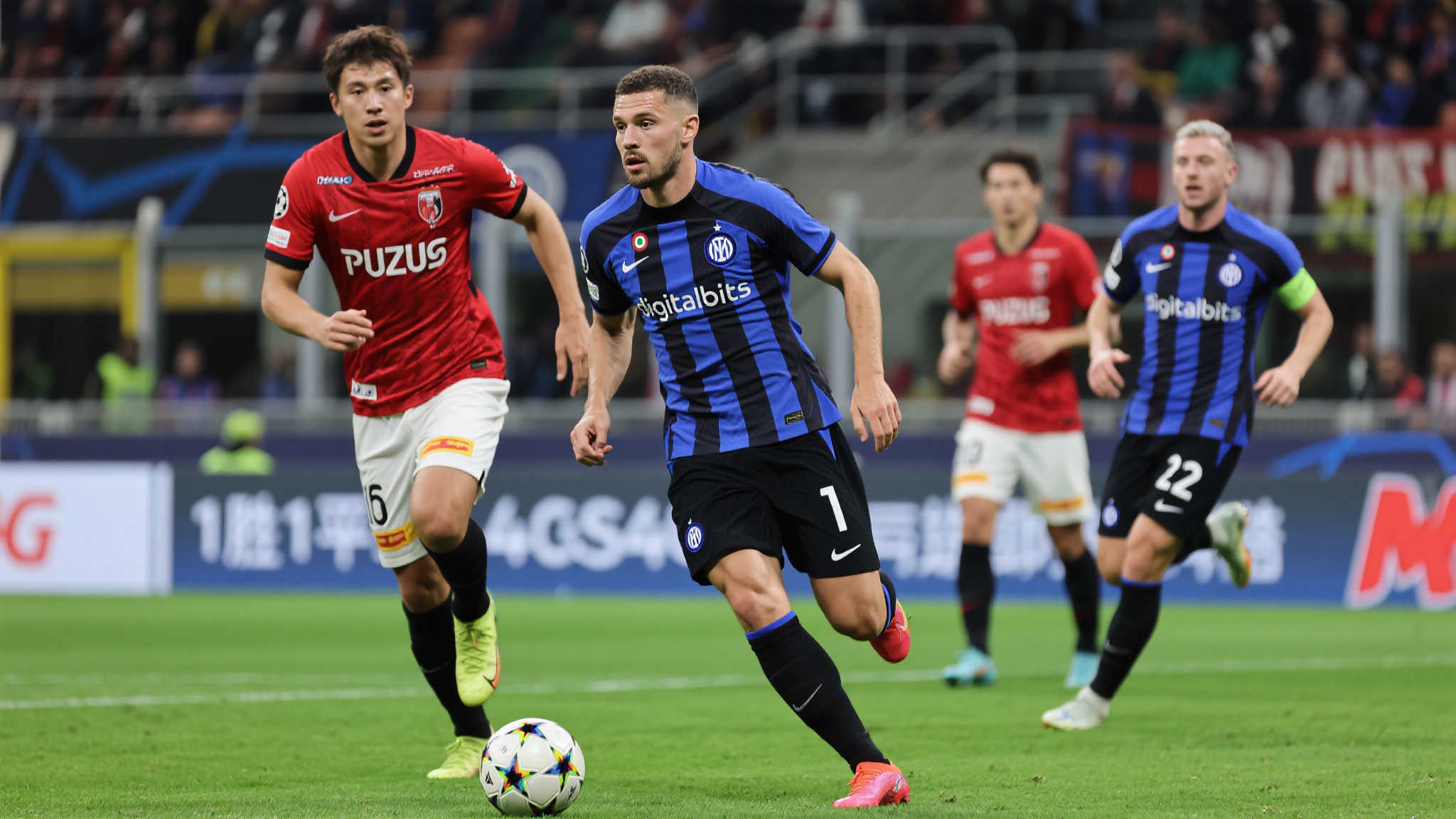 国际米兰力克浦和红钻 1胜1平积4分登顶积分榜 国际米兰力克浦和红钻 1胜1平积4分登顶积分榜